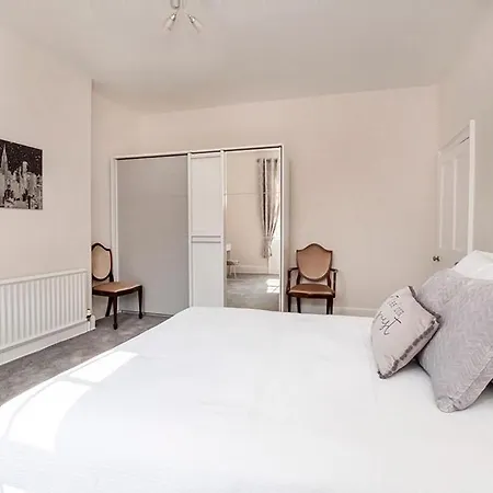 Holiday home 17 Penleys Grove Street
