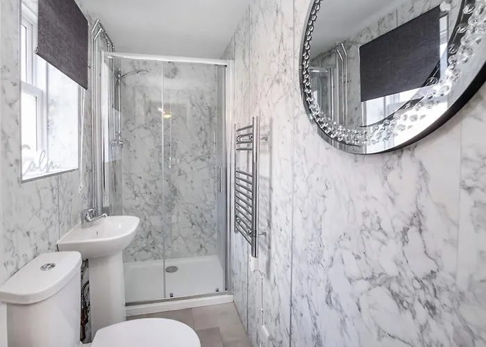 17 Penleys Grove Street York